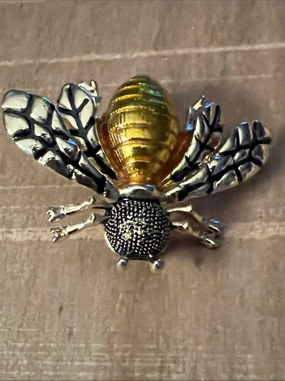3/$18 Gold-Toned Bee Pin with Amber Faceted Body Lot 6044